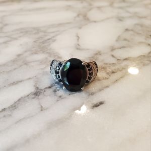 Soledad • Spinel & Diamond Statement Ring